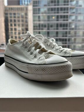 Classic Low-Top Converse Platform Sneakers in White